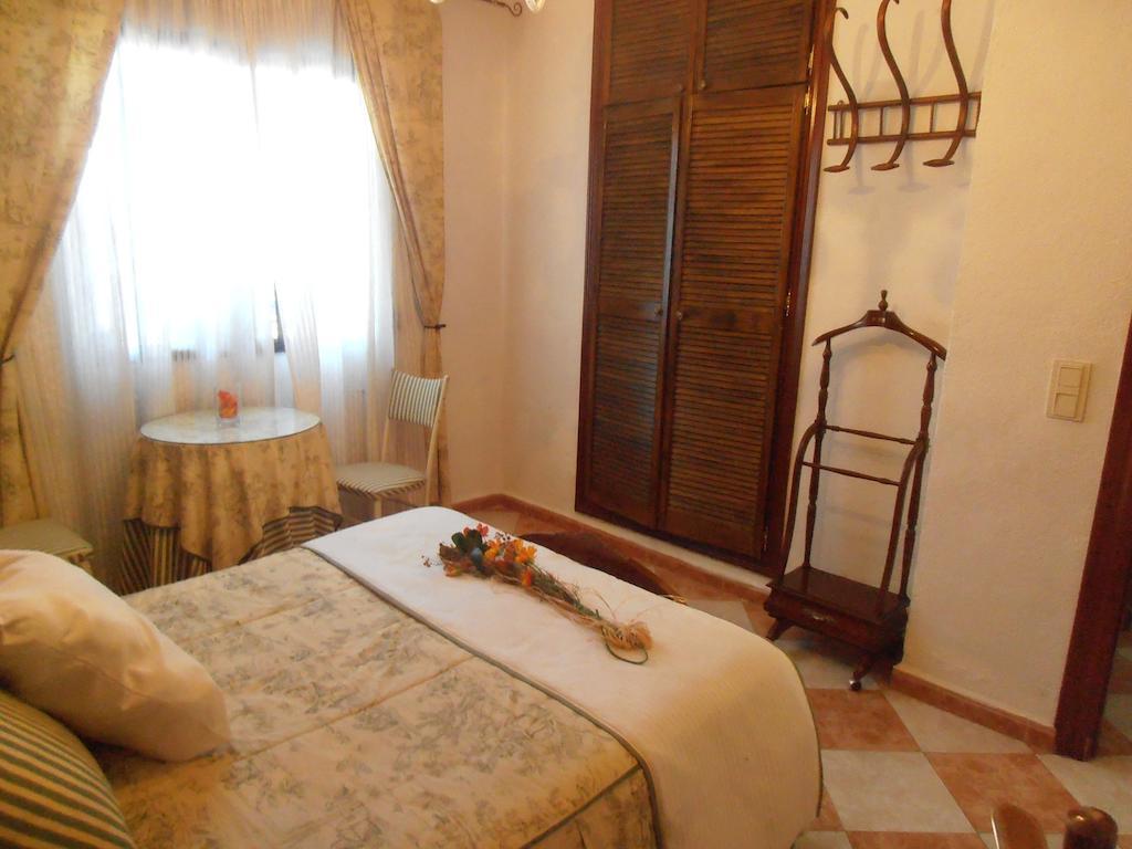 Alojamiento Rural Torre Hueca Hotel Pinos Puente Pokój zdjęcie